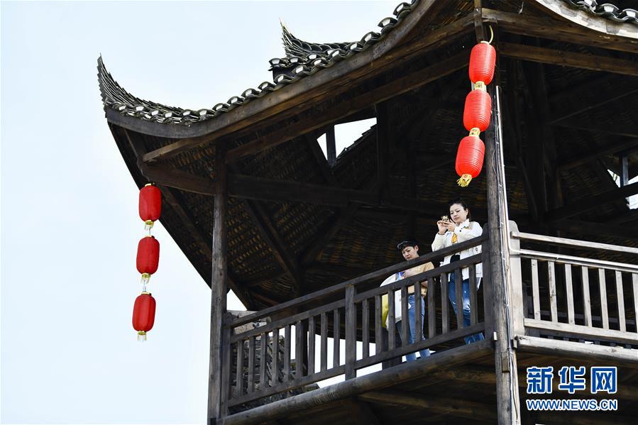 （新華全媒頭條·圖文互動(dòng)）（20）從人民中汲取磅礴力量——習(xí)近平總書(shū)記同出席2020年全國(guó)兩會(huì)人大代表、政協(xié)委員共商國(guó)是紀(jì)實(shí)