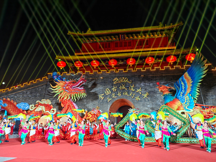 全國“古城過大年”正定會場暨“正定古城燈會”啟動儀式現(xiàn)場。 河北省文化和旅游廳供圖