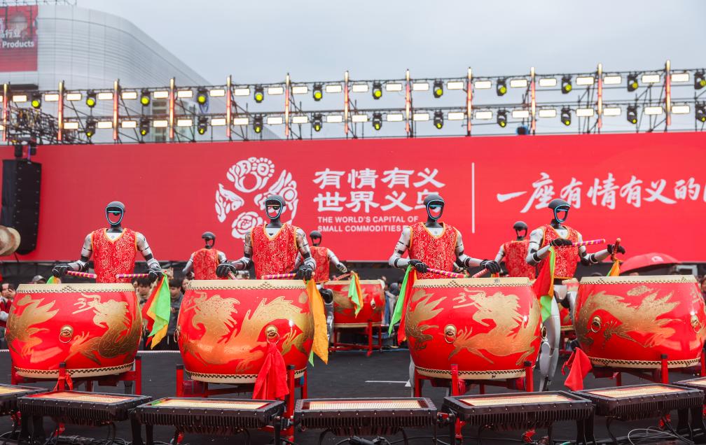 2026年2月28日，義烏全球數(shù)貿(mào)中心舉行新春開市儀式。